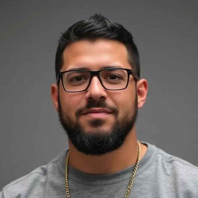 Headshot of David Rodriguez